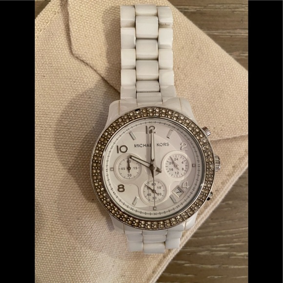 Micheal Kors White Ceramic Watch - Picture 1 of 2